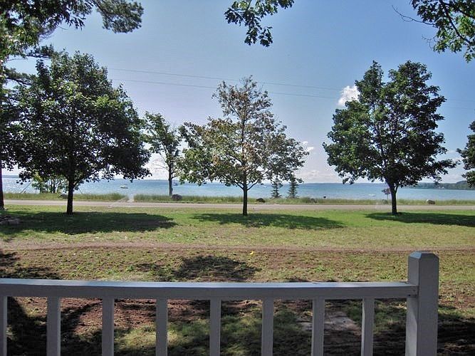 3818 S Lee Point Rd, Suttons Bay, MI 49682 Zillow