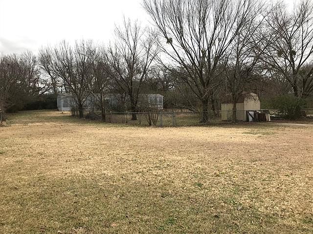 1st image of 816 Green Valley Cir E
