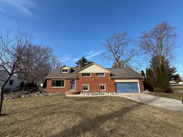 3288 Metcalf Rd, Lakeport, MI 48059
