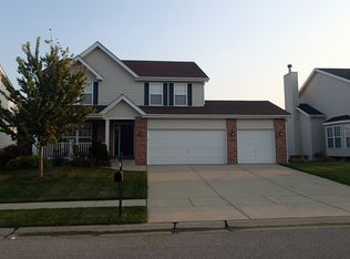 660 Wild Horse Creek Dr, Fairview Heights, IL 62208