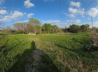 10901 NE Reinking Rd, Kansas City, MO 64156