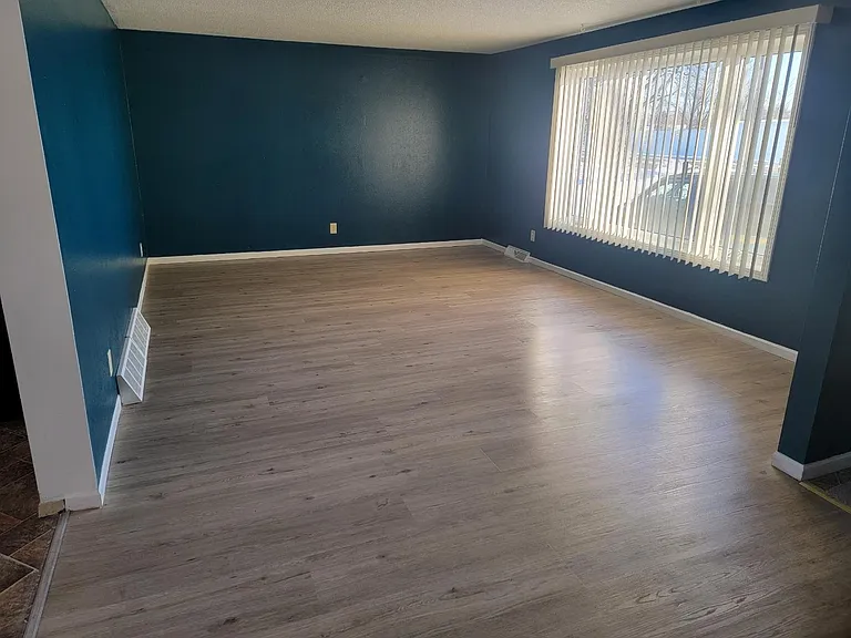 48 Rose Park SW — Photo 13