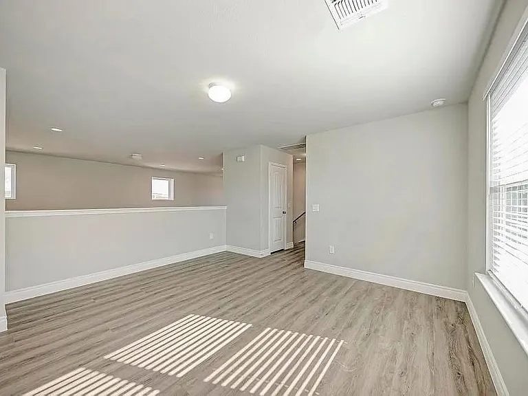 6713 Branrust Dr — Photo 22