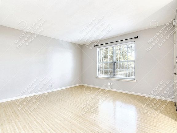 3rd image of 300 Crockett St APT 307