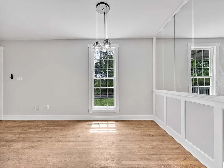 3027 Cora Ave — Photo 11