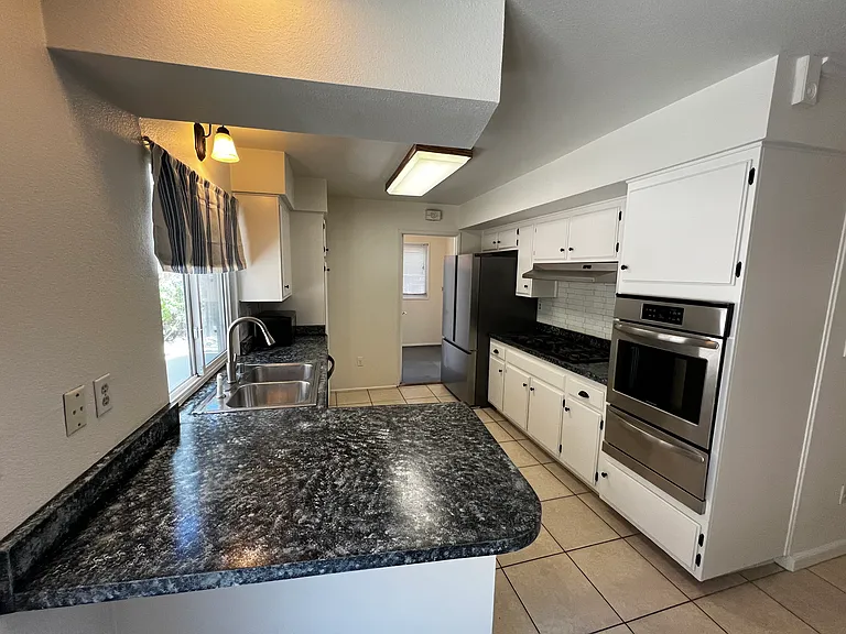 13050 Wanesta Dr — Photo 11
