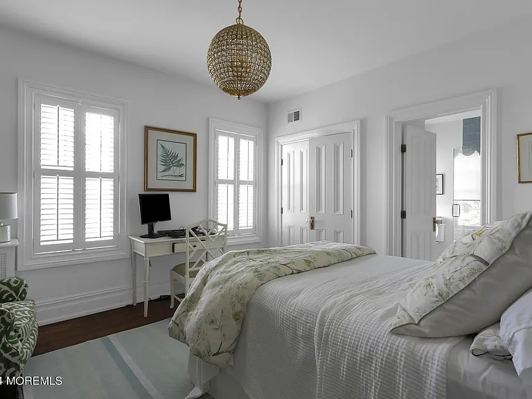 109 Washington Ave — Photo 45