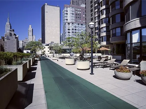 330 East 38th Street image 26 of 27