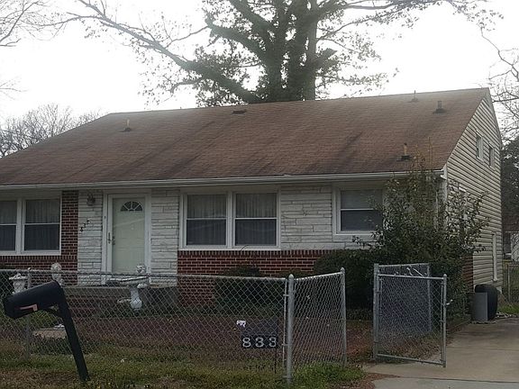 2nd image of 833 Pine Harbor Dr