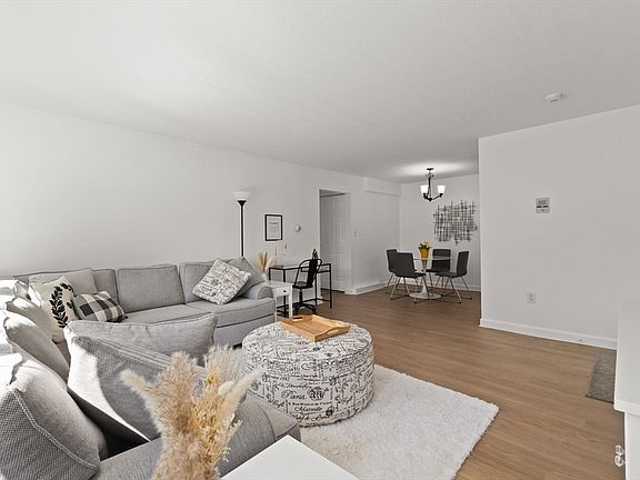 4th image of 238 Rock St APT C2