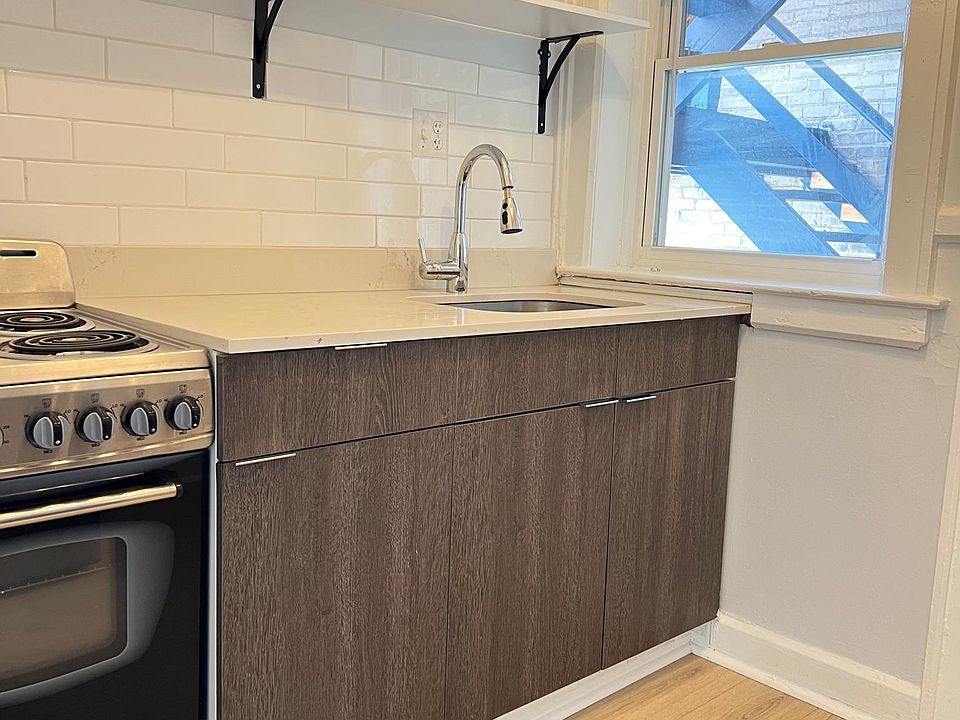 1st image of 1533 Ash St APT 301