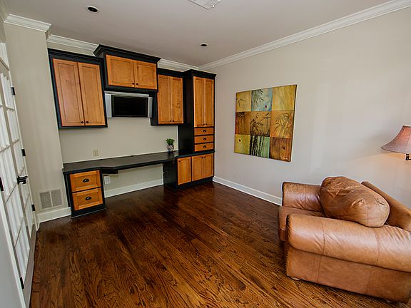 2nd image of 11180 Brookhollow Trl