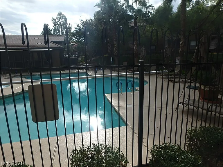 45 Maleena Mesa St #417 — Photo 20