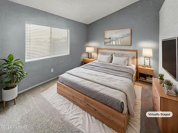 4th image of 4430 W Rockwood Dr