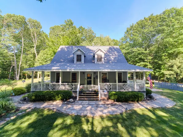 10826 N Old Freesoil Rd, Manistee, MI 49660