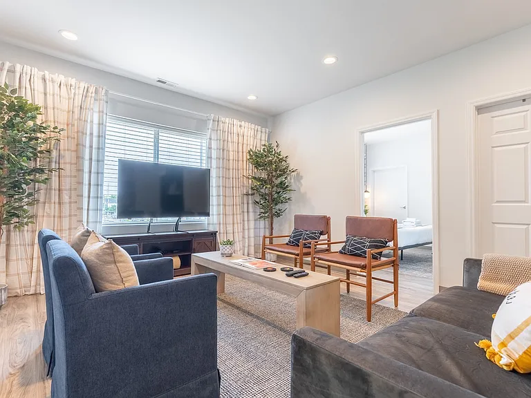 941 Main St #205 — Photo 6