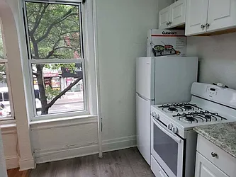 Rented by Premier Metro Realty Corp