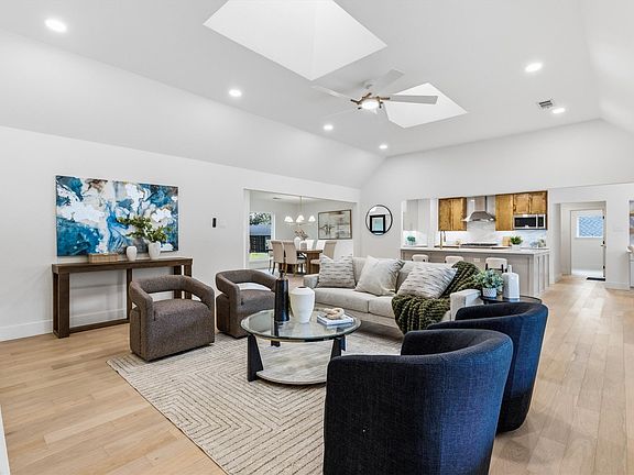 2nd image of 7031 Hunters Ridge Dr