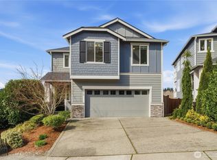 8218 NE 196th St, Kenmore, WA 98028