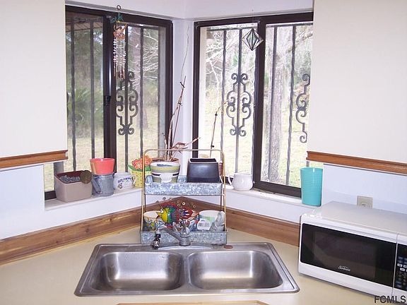 4th image of 113 Blare Castle Dr