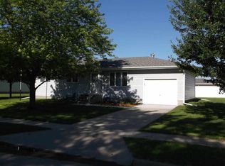 2456 E 13th Ave, Columbus, NE 68601