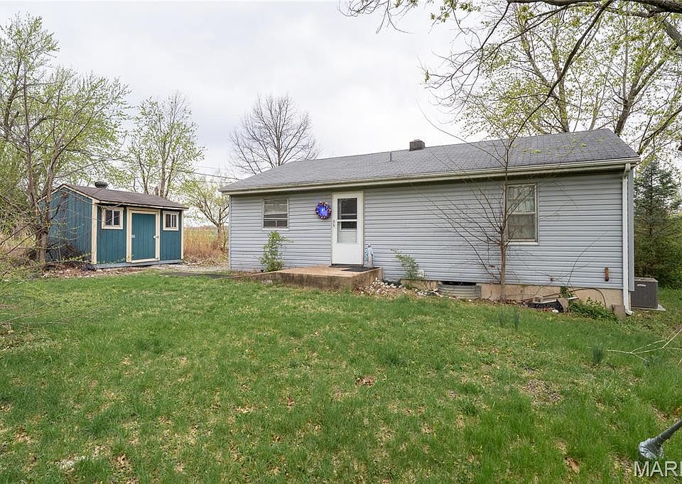 2nd image of 2800 Mulberry Ln
