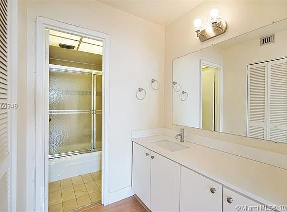 5th image of 2333 Brickell Ave APT 1814