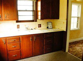 2937 SE Michigan Ave, Topeka, KS 66605