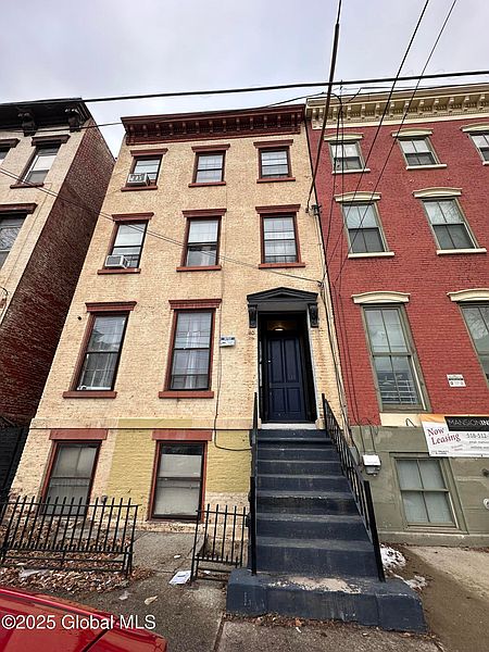 3rd image of 111 Grand Street