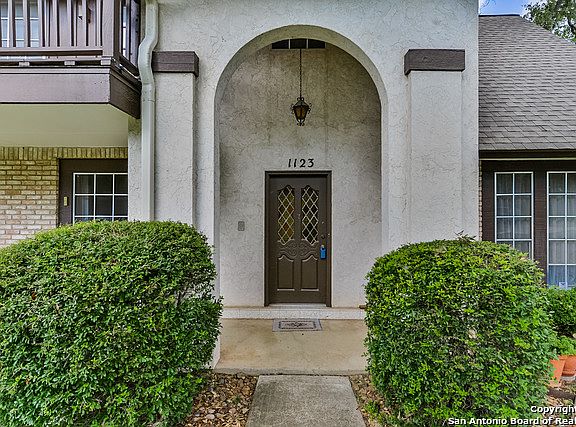 4th image of 1123 Birch Hill Dr