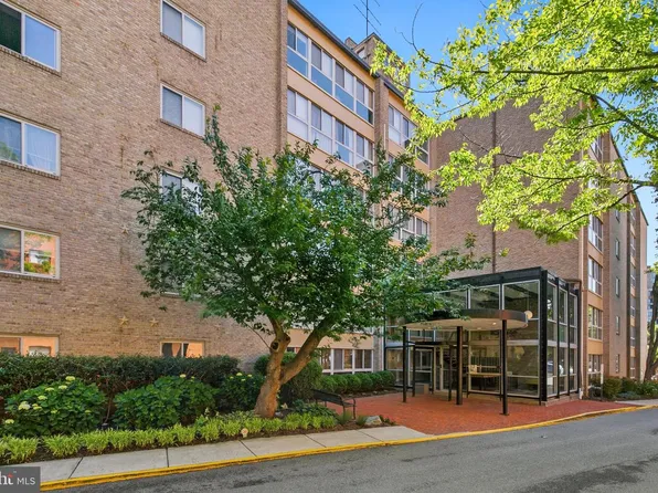 4970 Battery Ln APT 108, Bethesda, MD 20814
