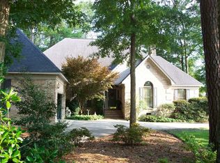 127 Bishop Dr, Winterville, NC 28590