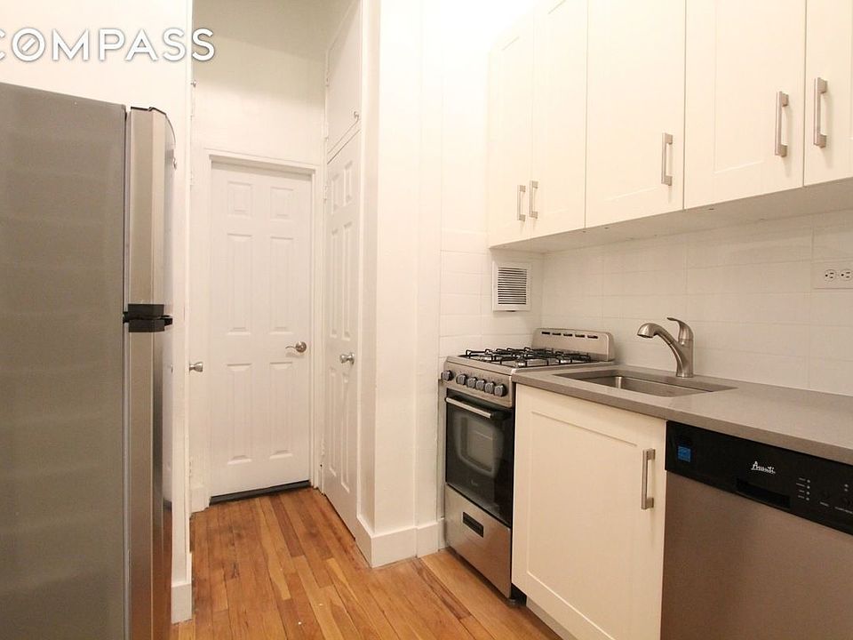 2nd image of 428 E 85th St APT 1B
