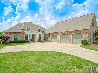 22361 Fairway View Dr, Zachary, LA 70791