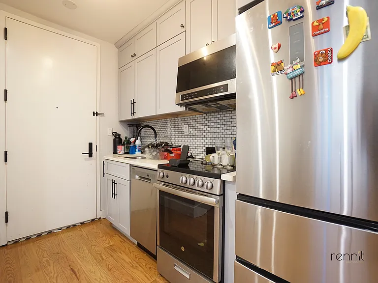 1160 Rogers Ave #3F — Photo 10