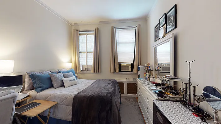 Rented by Bond New York | media 7