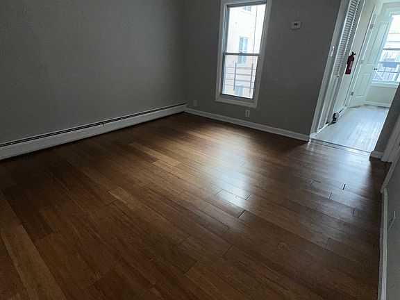 5th image of 23 Westervelt Pl #3C