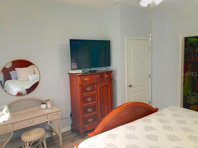 1211 Hot Springs Point — Photo 16