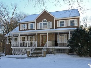225 Gould St, Walpole, MA 02081