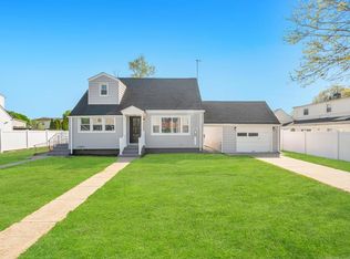 (Undisclosed Address), East Meadow, NY 11554