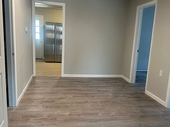 2nd image of 133 Bedford St Floor 2