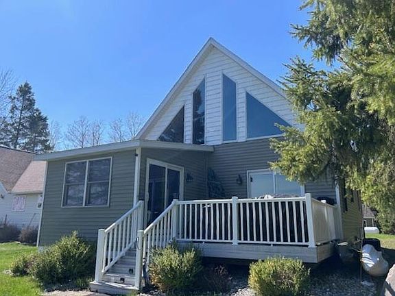 4th image of 343 Beaver Shores Dr