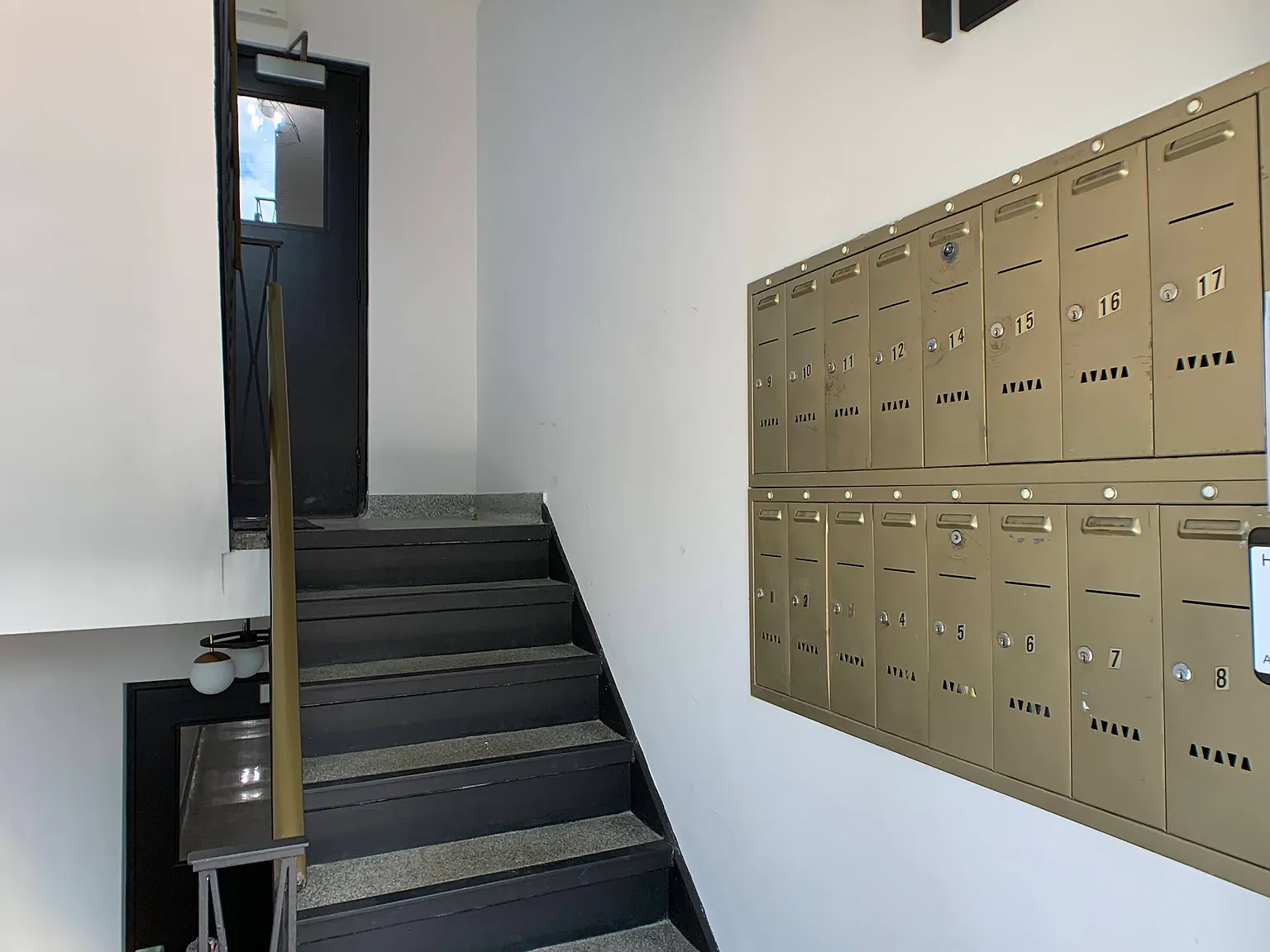 105 Rosemount Ave. — Photo 2
