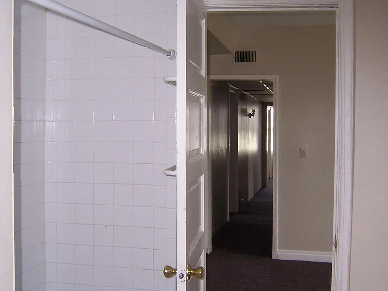 41 Lafayette Ave #4 — Photo 32