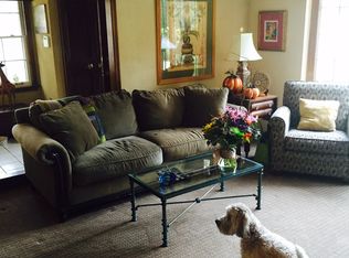 1098 Grayton St, Grosse Pointe Park, MI 48230