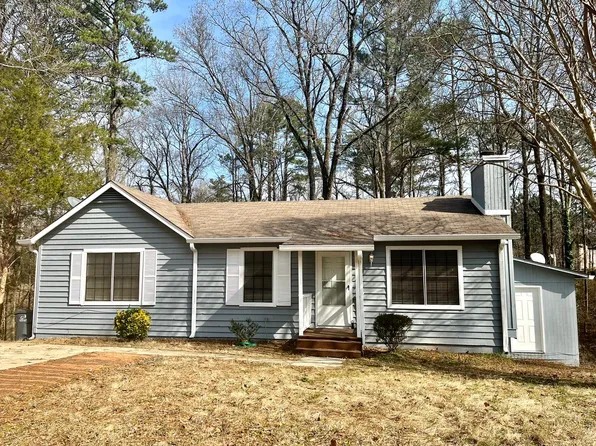 525 Harvard Dr, Lilburn, GA 30047