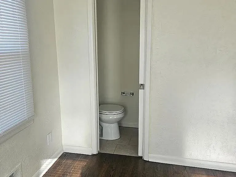 Mind blowing 3 bedroom home with amenities — Photo 4