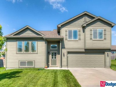 8814 S 68th St, Papillion, NE, 68133