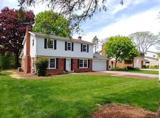 1348 S Main St, Wheaton, IL 60189