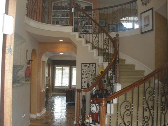 2nd image of 6307 Collina Springs Ct